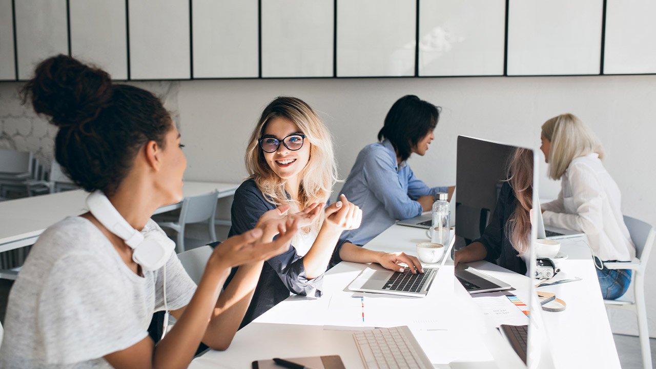 Finde jetzt deinen Pflegejob und mache Karriere in der Pflege